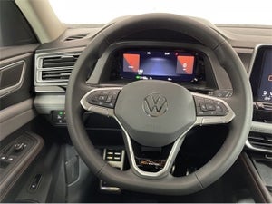 2024 Volkswagen Atlas 2.0T Peak Edition SEL