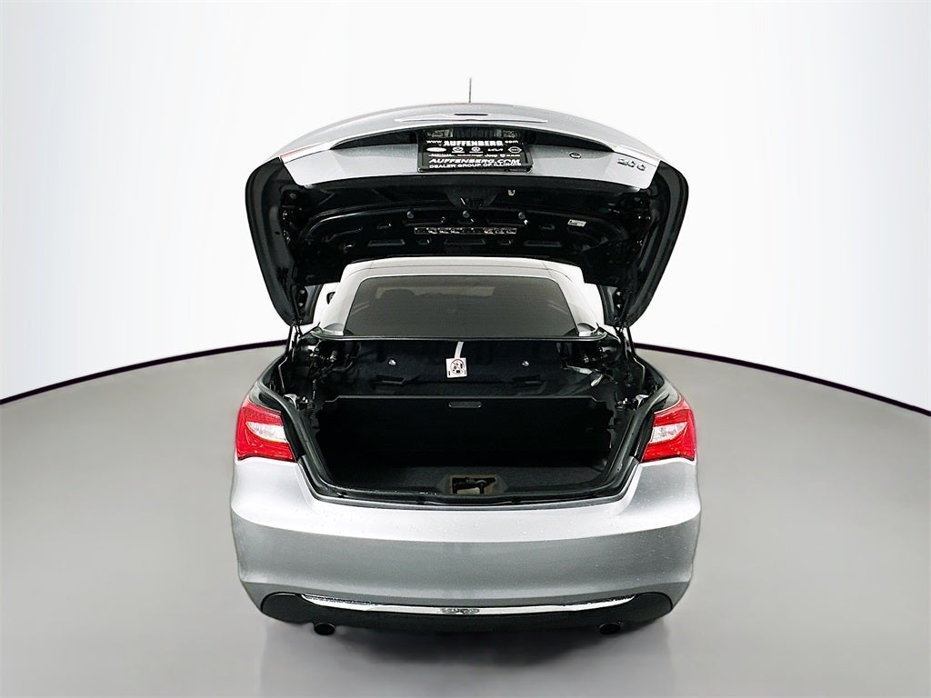 2013 Chrysler 200 Limited