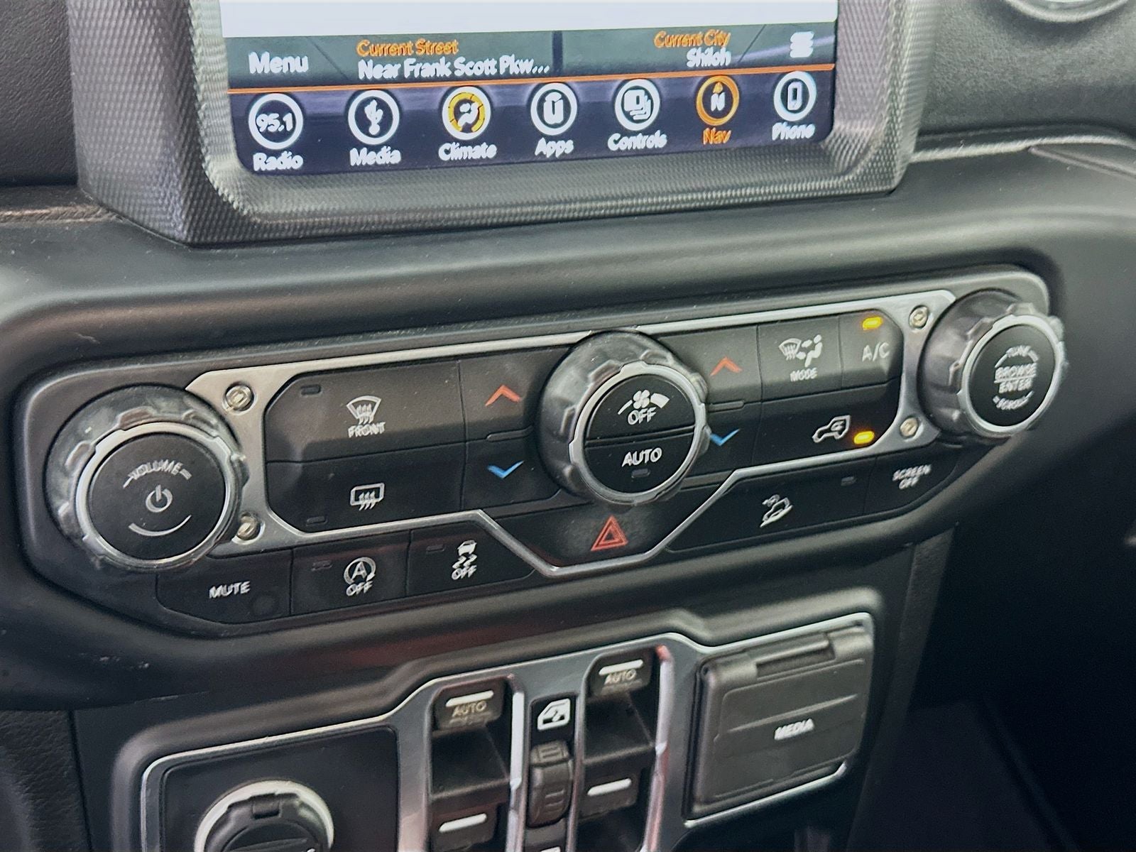 2019 Jeep Wrangler Unlimited Sahara 4x4