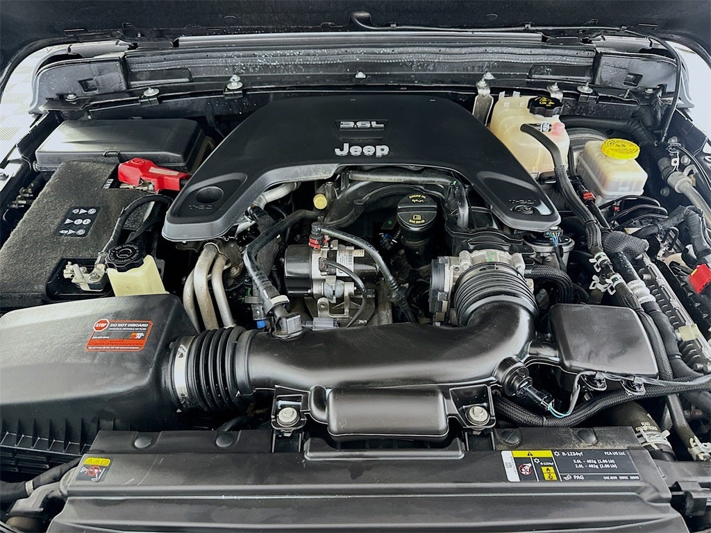 2021 Jeep Wrangler Unlimited Sahara Altitude 4x4