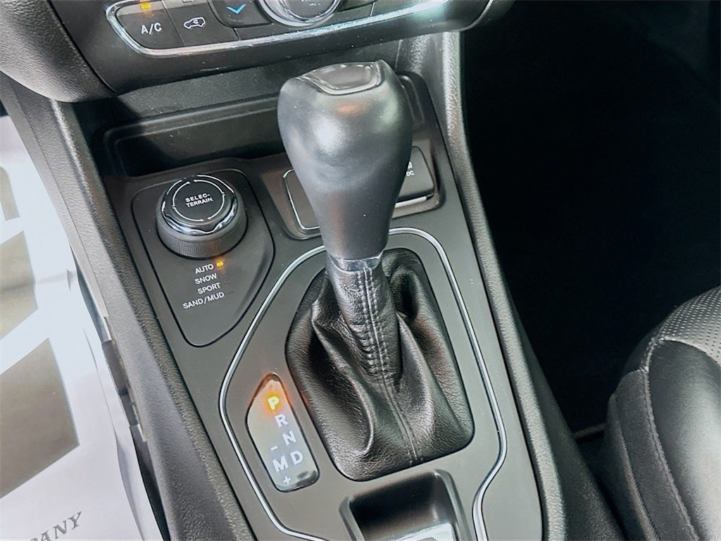 2022 Jeep Cherokee Latitude Lux 4x4