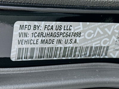 2023 Jeep Grand Cherokee Laredo X 4x4