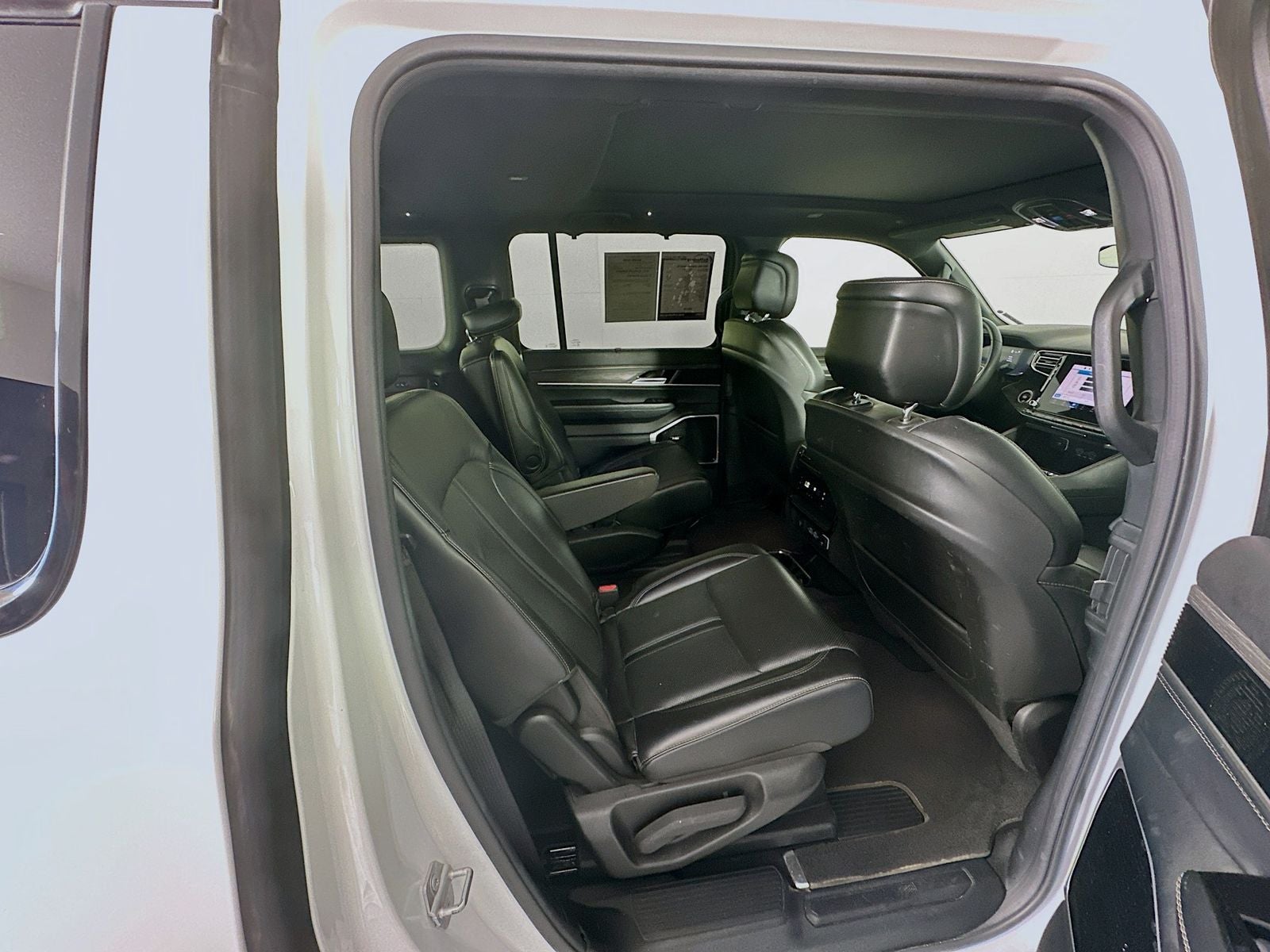 2022 Jeep Wagoneer Series III 4x4