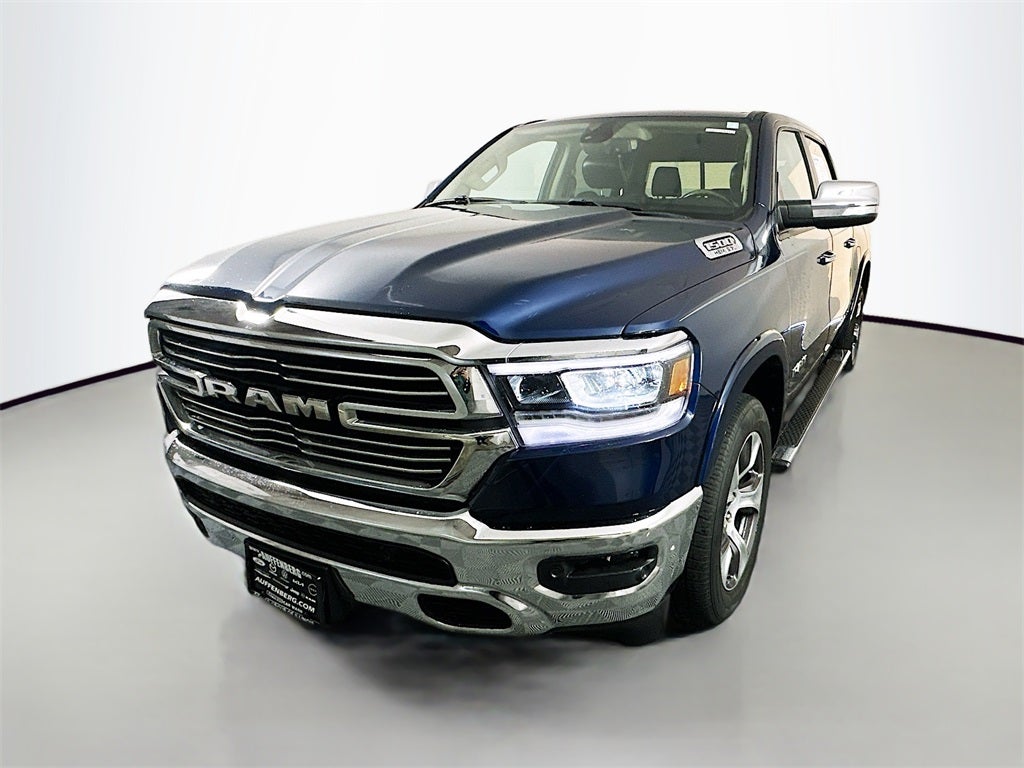 2019 RAM 1500 Laramie Crew Cab 4x4 5'7' Box