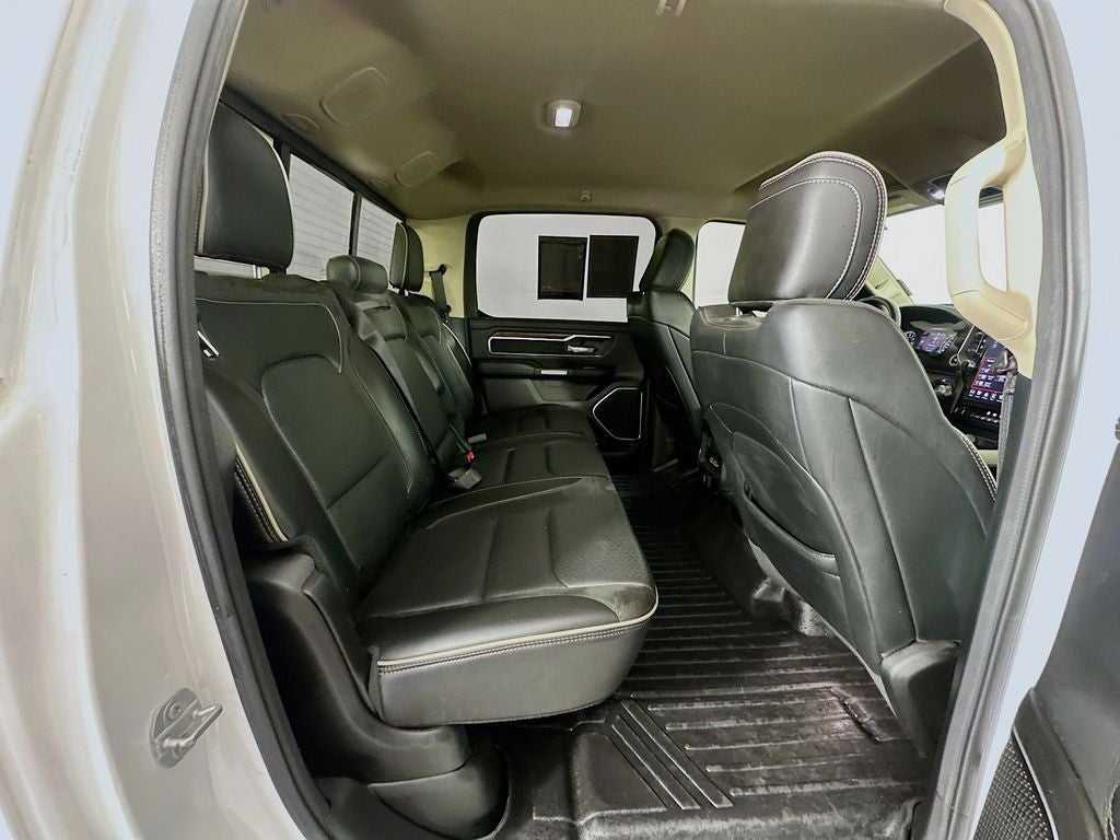 2019 RAM 1500 Laramie Crew Cab 4x4 5'7' Box