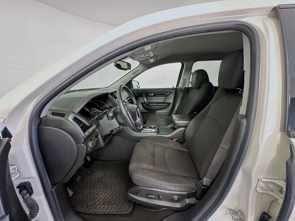 2015 GMC Acadia SLE-2