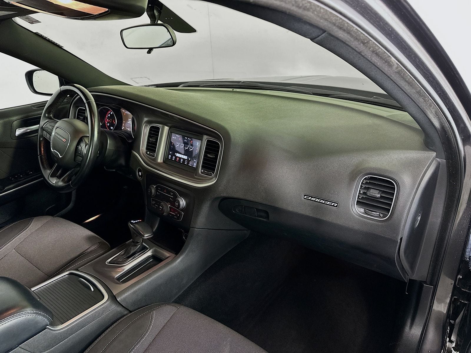 2022 Dodge Charger SXT RWD