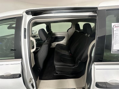 2018 Chrysler Pacifica L