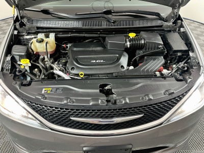 2017 Chrysler Pacifica Touring Plus