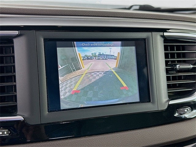 2020 Chrysler Voyager LX