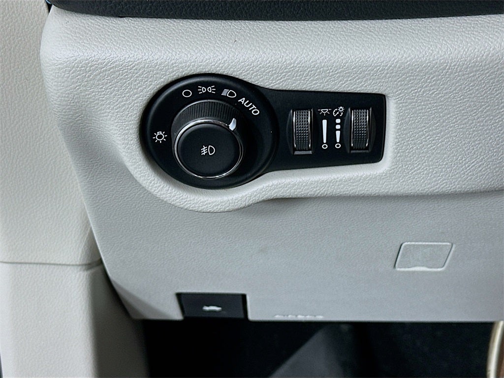 2021 Chrysler Pacifica Touring