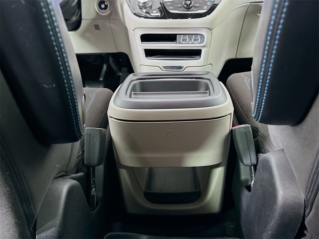 2021 Chrysler Pacifica Touring