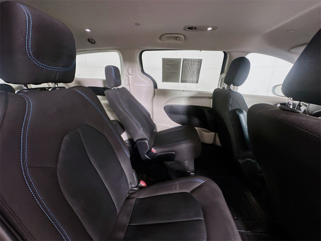 2021 Chrysler Pacifica Touring