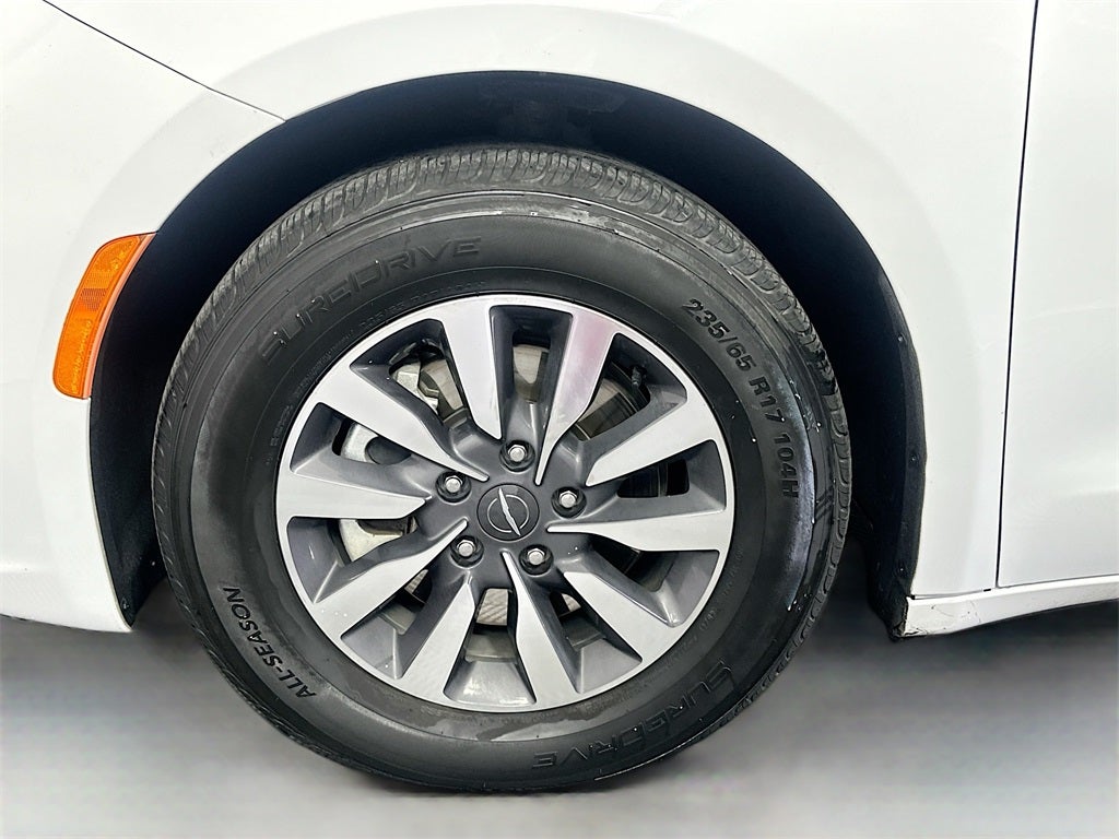 2024 Chrysler Pacifica Hybrid Select