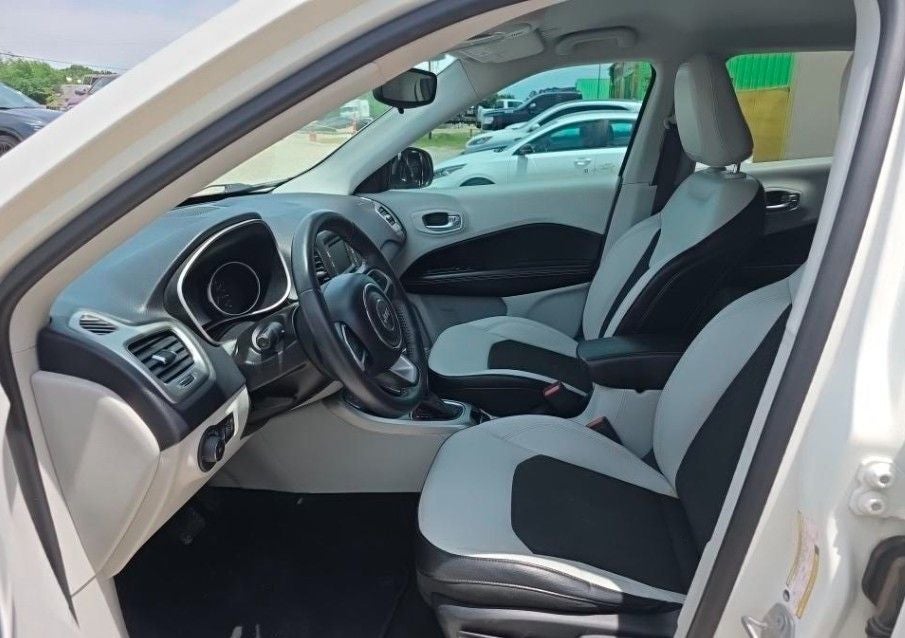 2017 Jeep New Compass Latitude