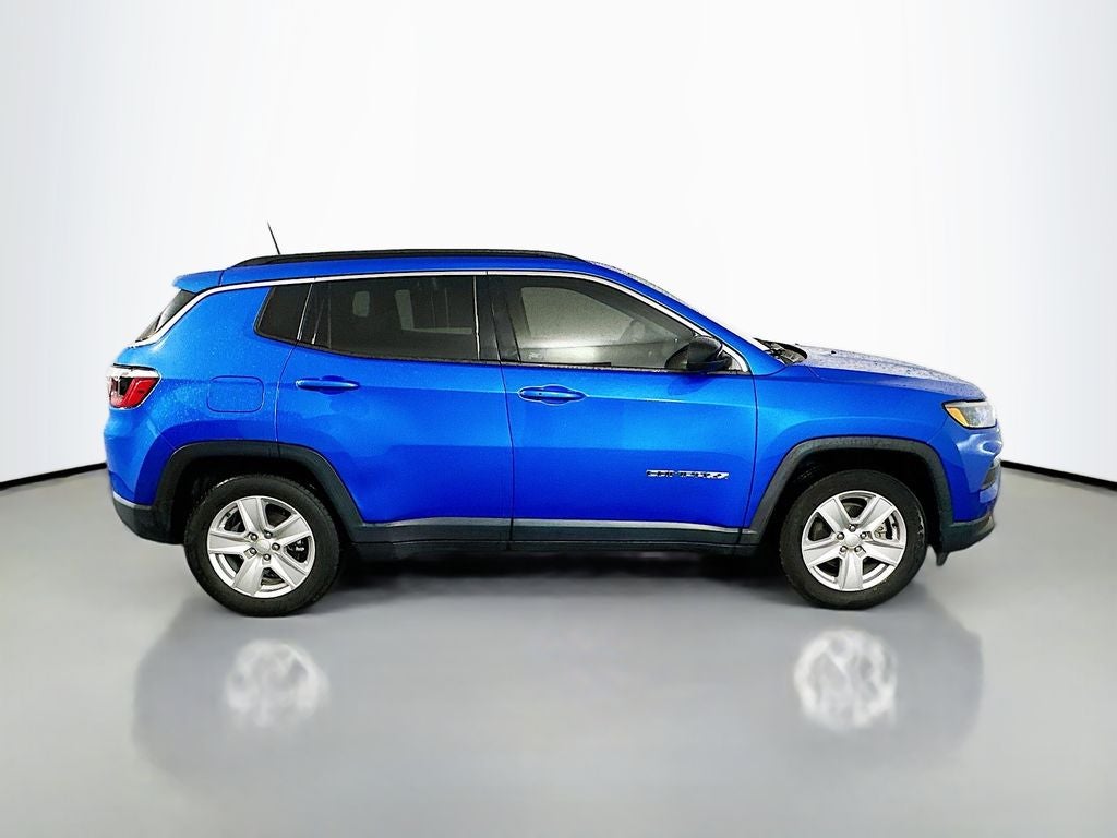 2022 Jeep Compass Latitude FWD
