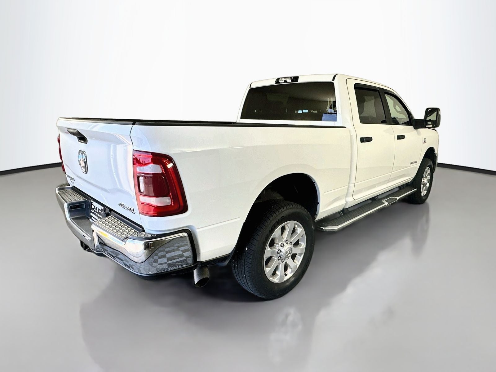 2023 RAM 2500 Big Horn Crew Cab 4x4 6'4' Box