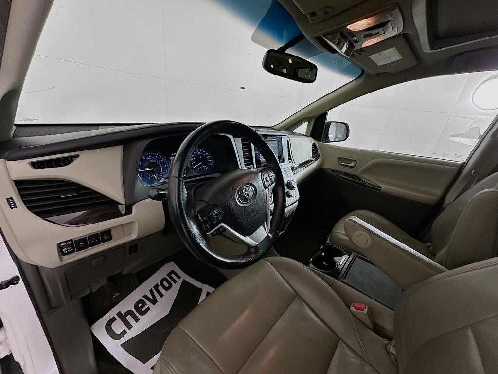 2015 Toyota Sienna XLE Premium 7 Passenger