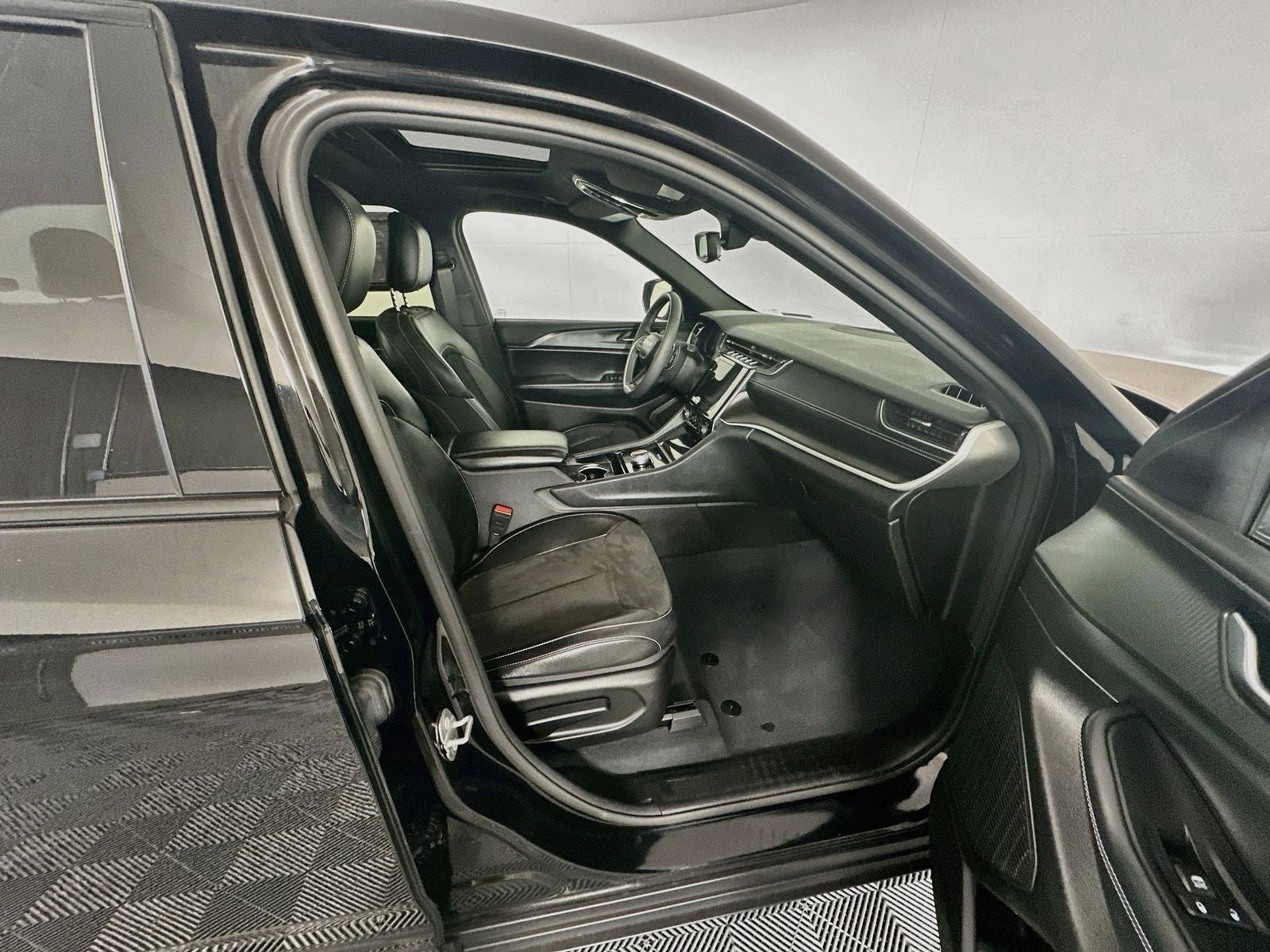 2023 Jeep Grand Cherokee Altitude X