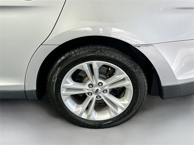 2016 Ford Taurus SEL