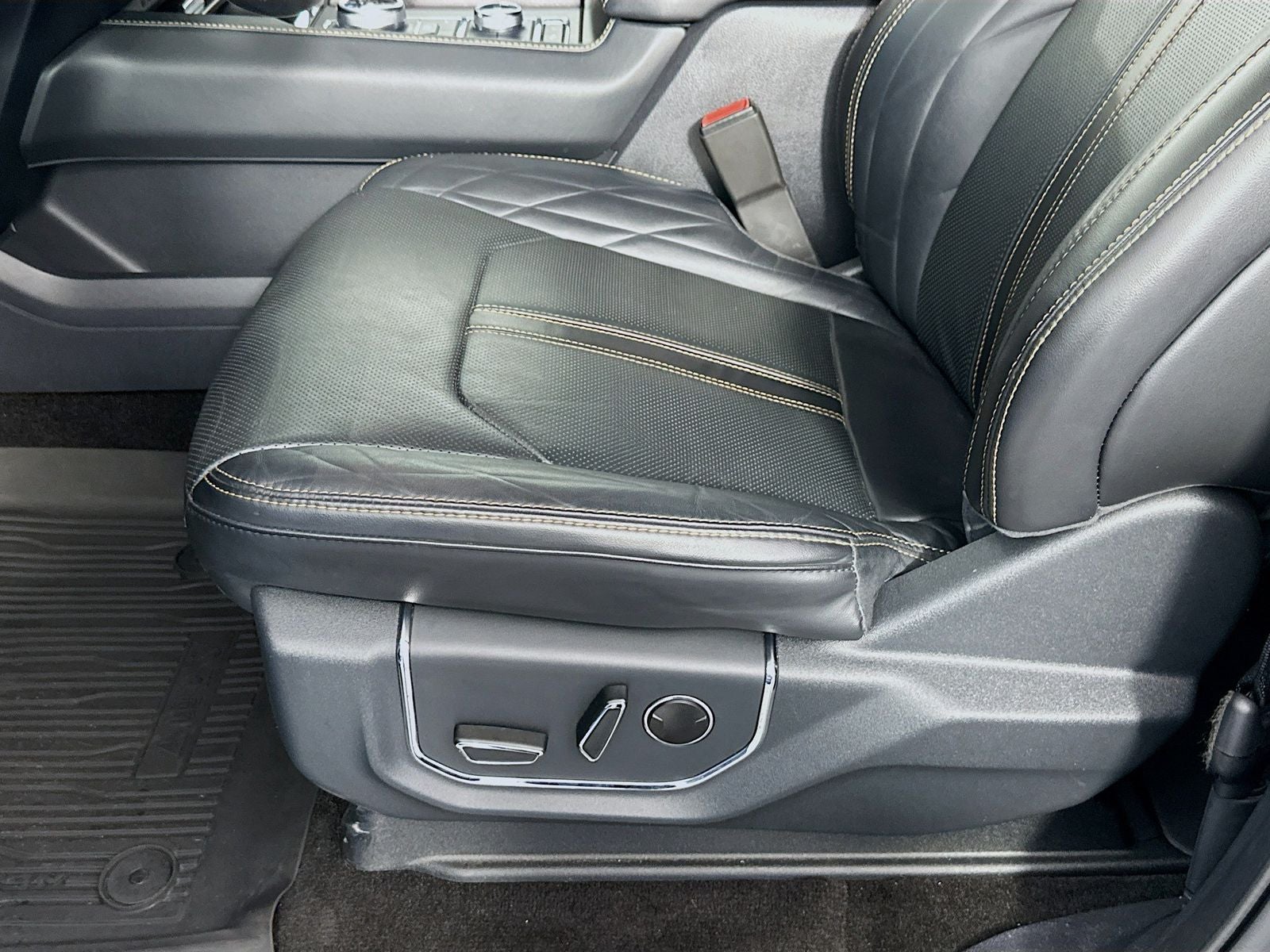 2022 Ford Expedition Max Platinum