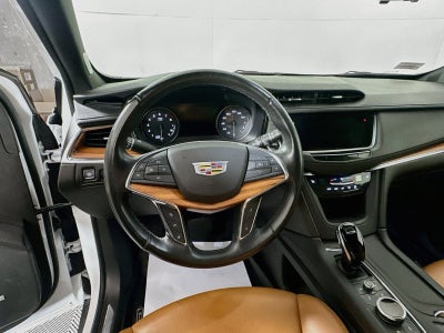 2022 Cadillac XT5 Premium Luxury