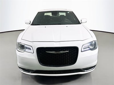 2018 Chrysler 300 S