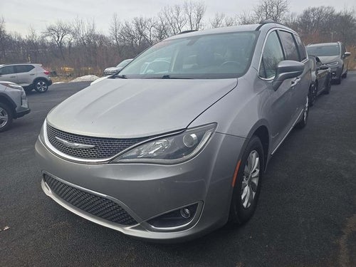 2017 Chrysler Pacifica Touring L