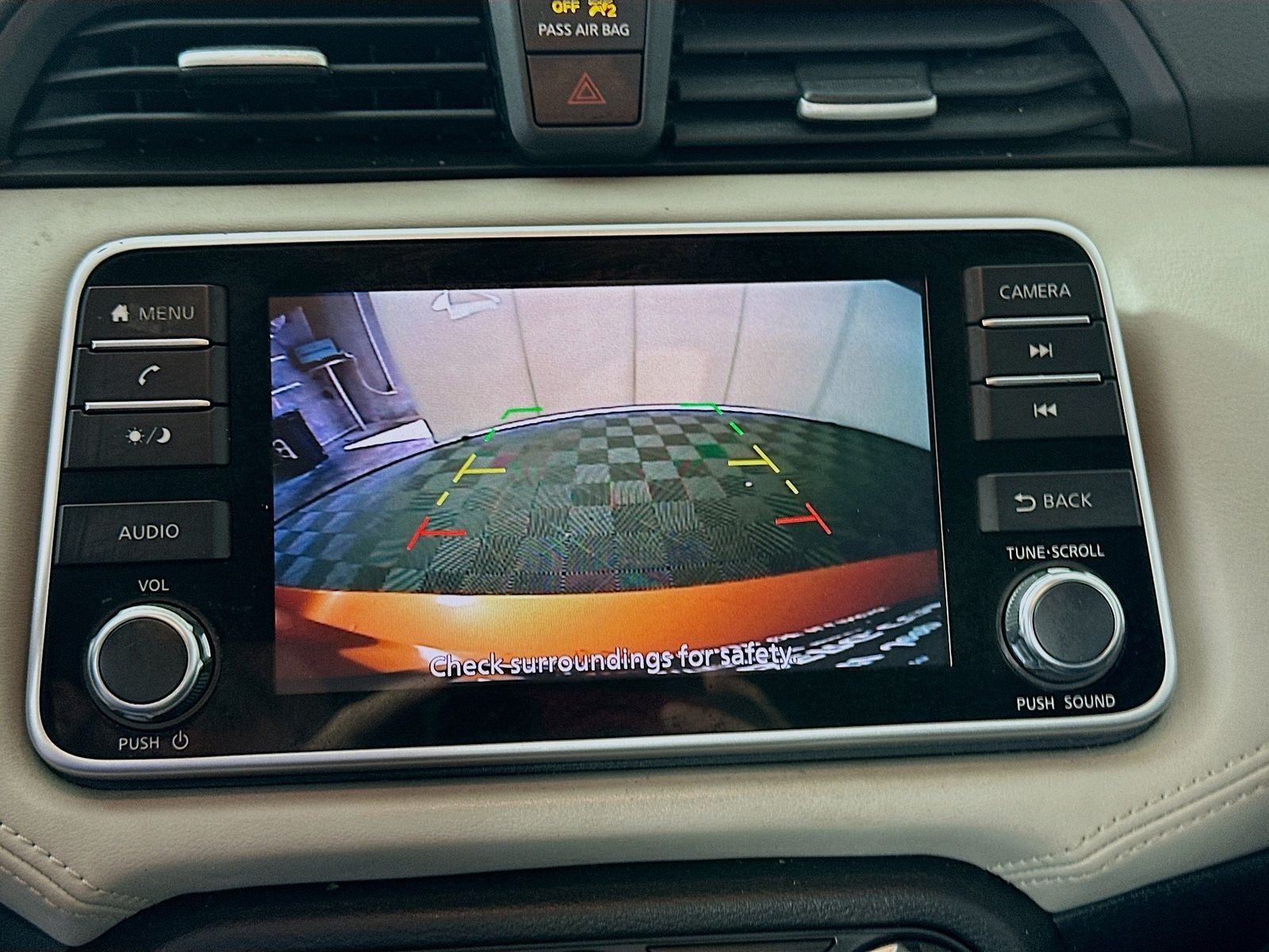 2020 Nissan Versa 1.6 SV