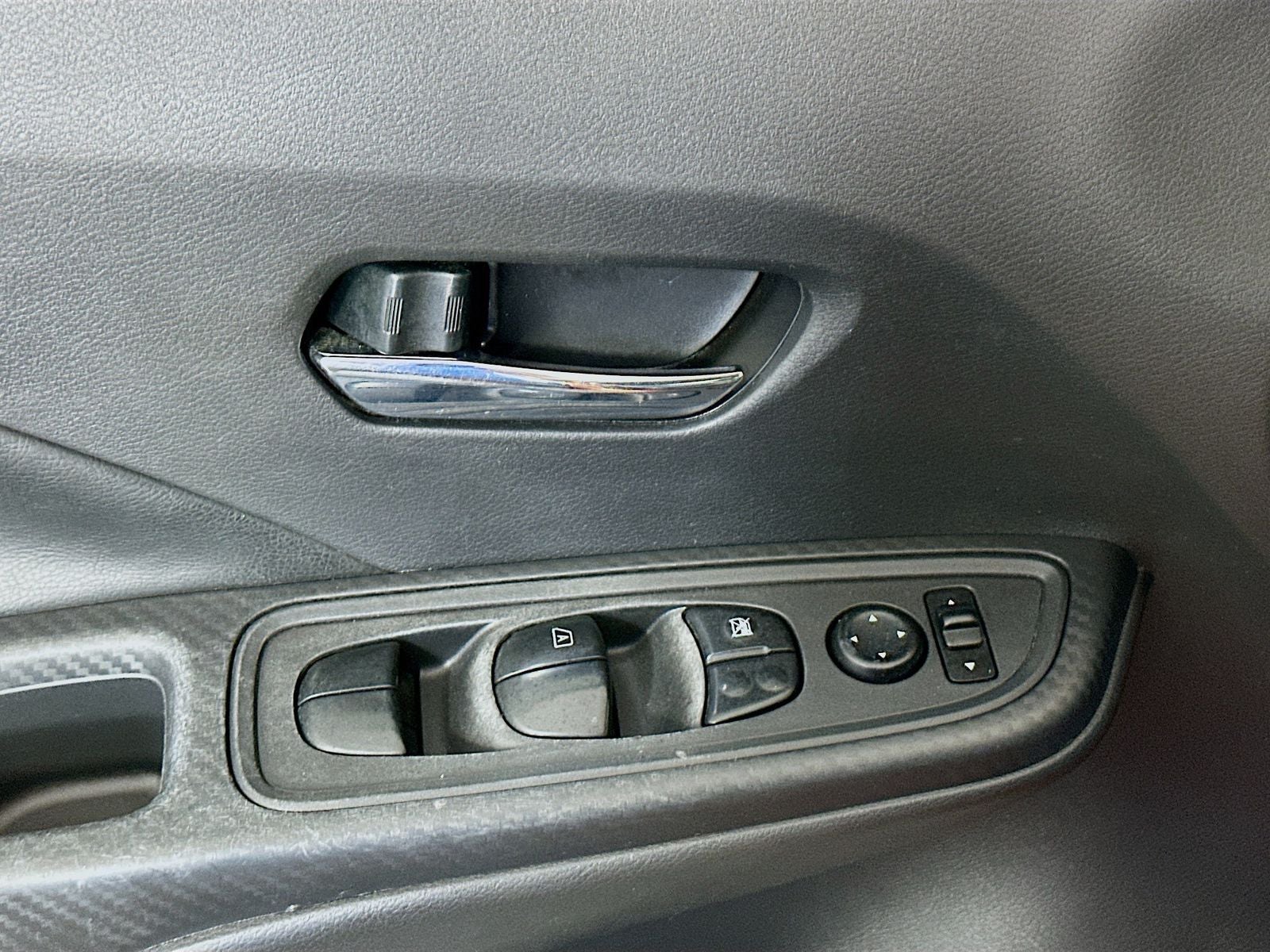2020 Nissan Versa 1.6 SV