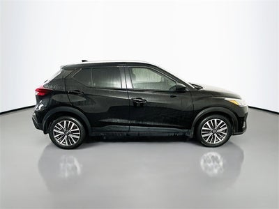 2022 Nissan Kicks SV