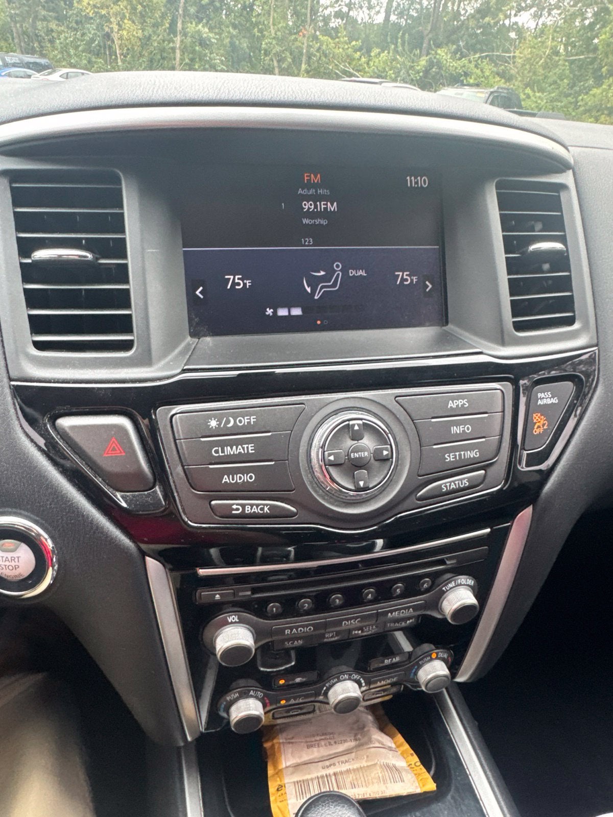 2017 Nissan Pathfinder SV