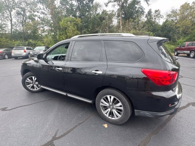 2017 Nissan Pathfinder SV