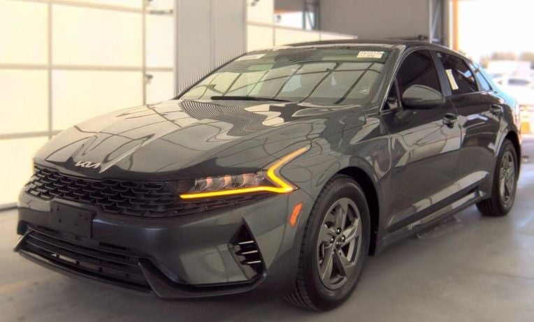 2022 Kia K5 LXS