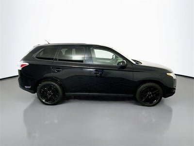 2014 Mitsubishi Outlander ES