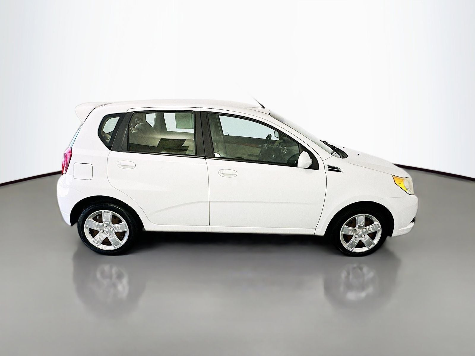 2011 Chevrolet Aveo5 2LT