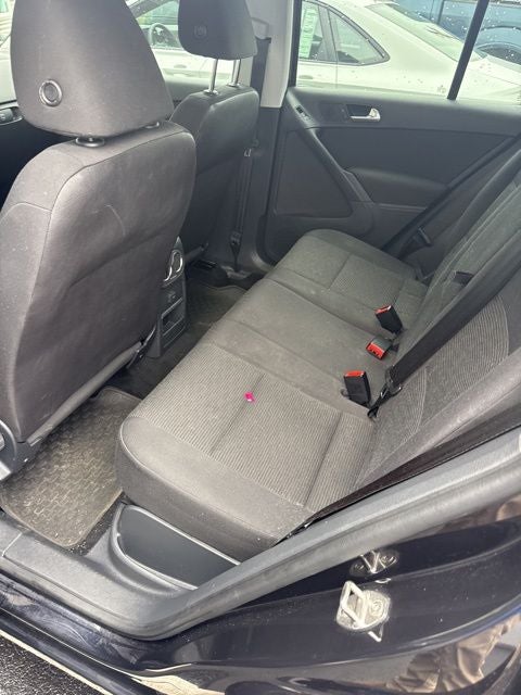 2017 Volkswagen Tiguan Limited 2.0T 4Motion