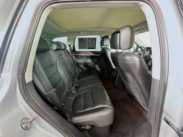 2013 Volkswagen Touareg VR6 FSI Sport