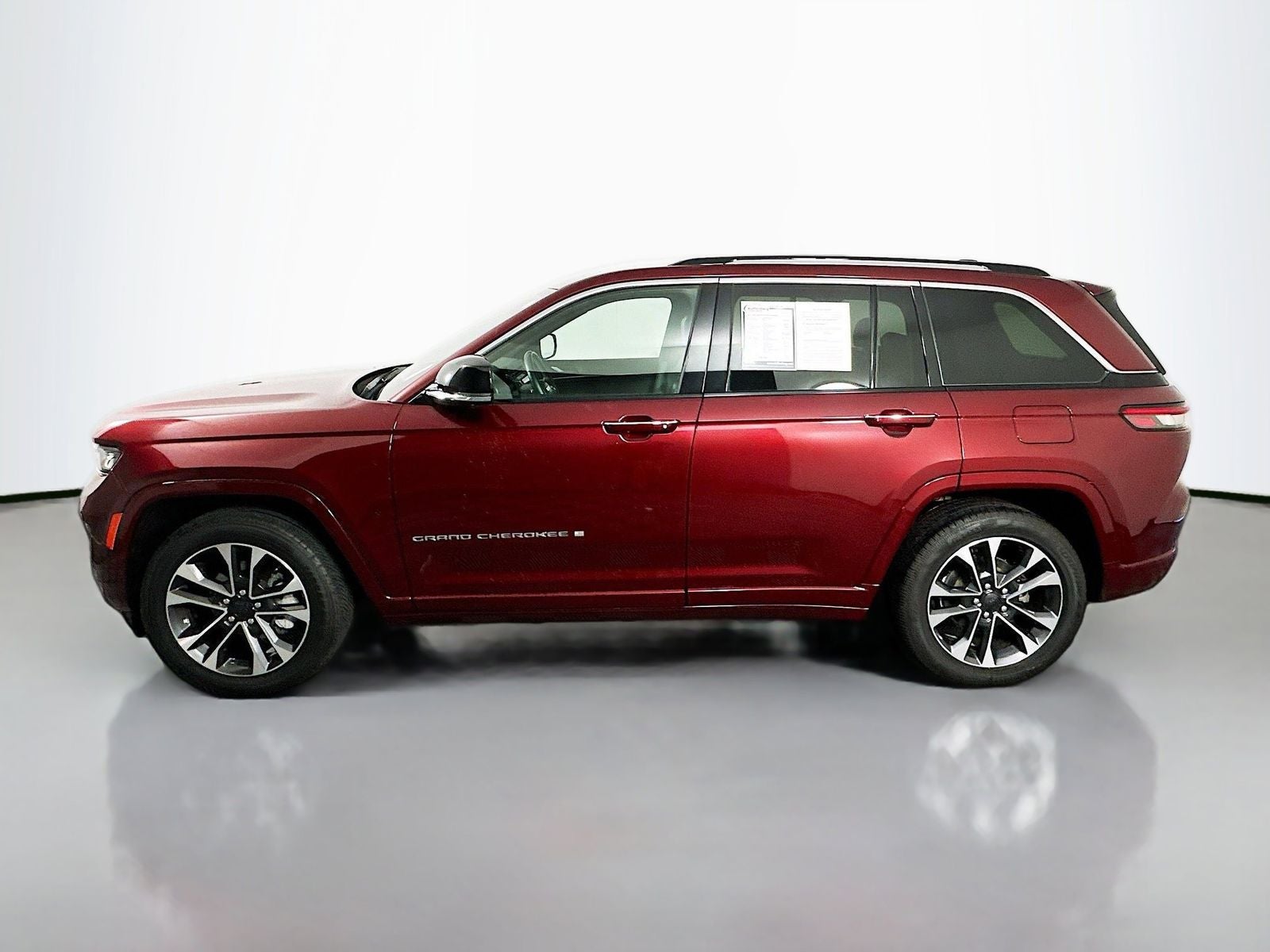 2022 Jeep Grand Cherokee Overland