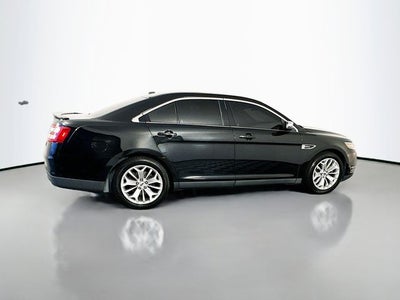 2018 Ford Taurus Limited