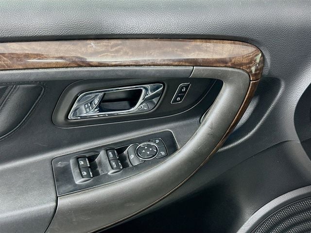 2016 Ford Taurus Limited