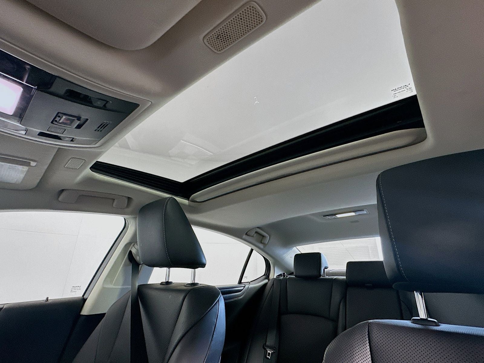2022 Lexus ES 350