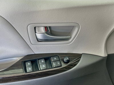 2019 Toyota Sienna L 7 Passenger