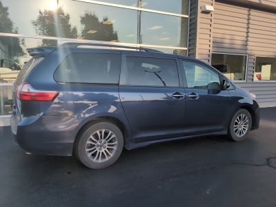 2019 Toyota Sienna XLE Premium 8 Passenger