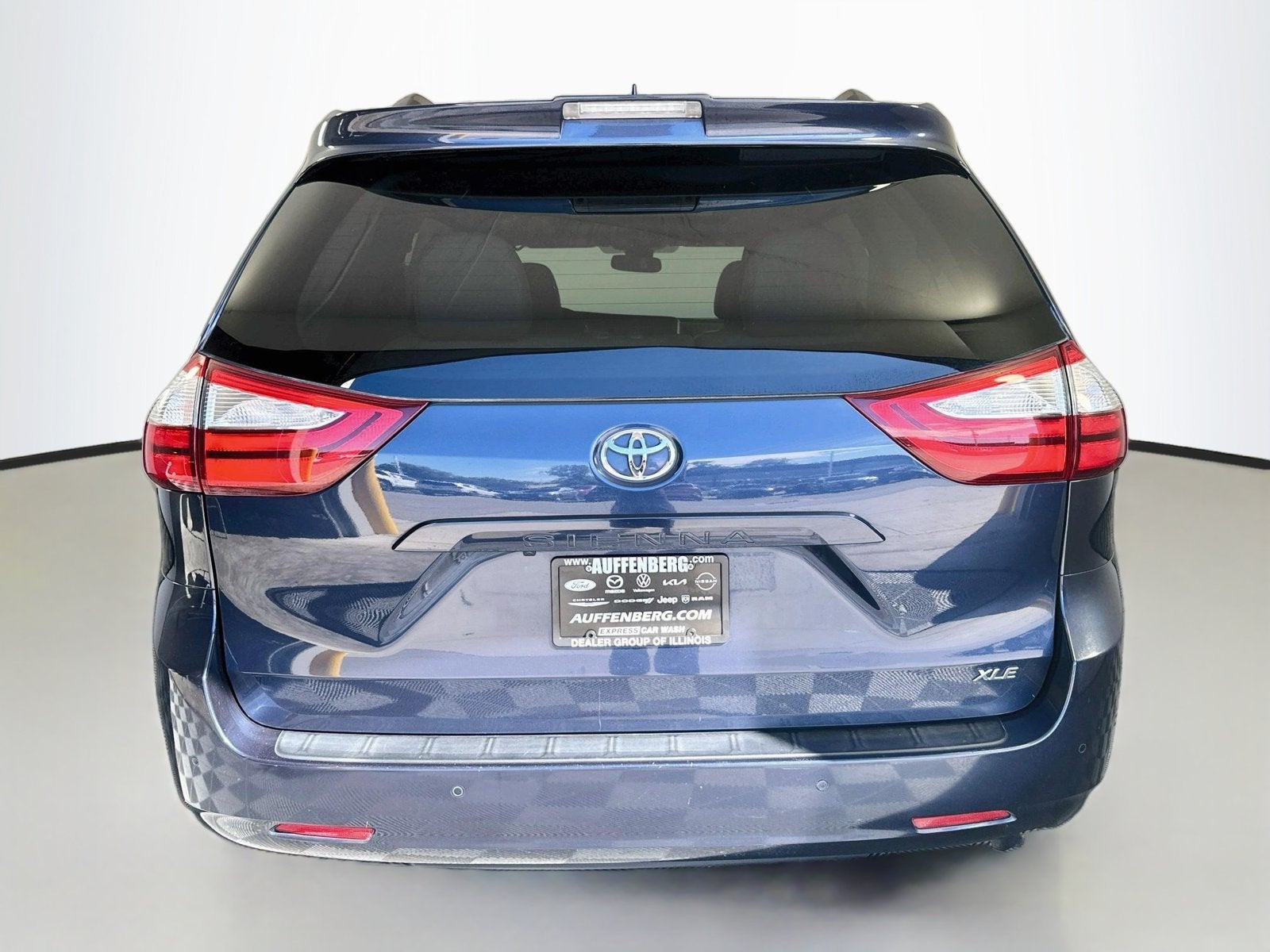 2019 Toyota Sienna L 7 Passenger