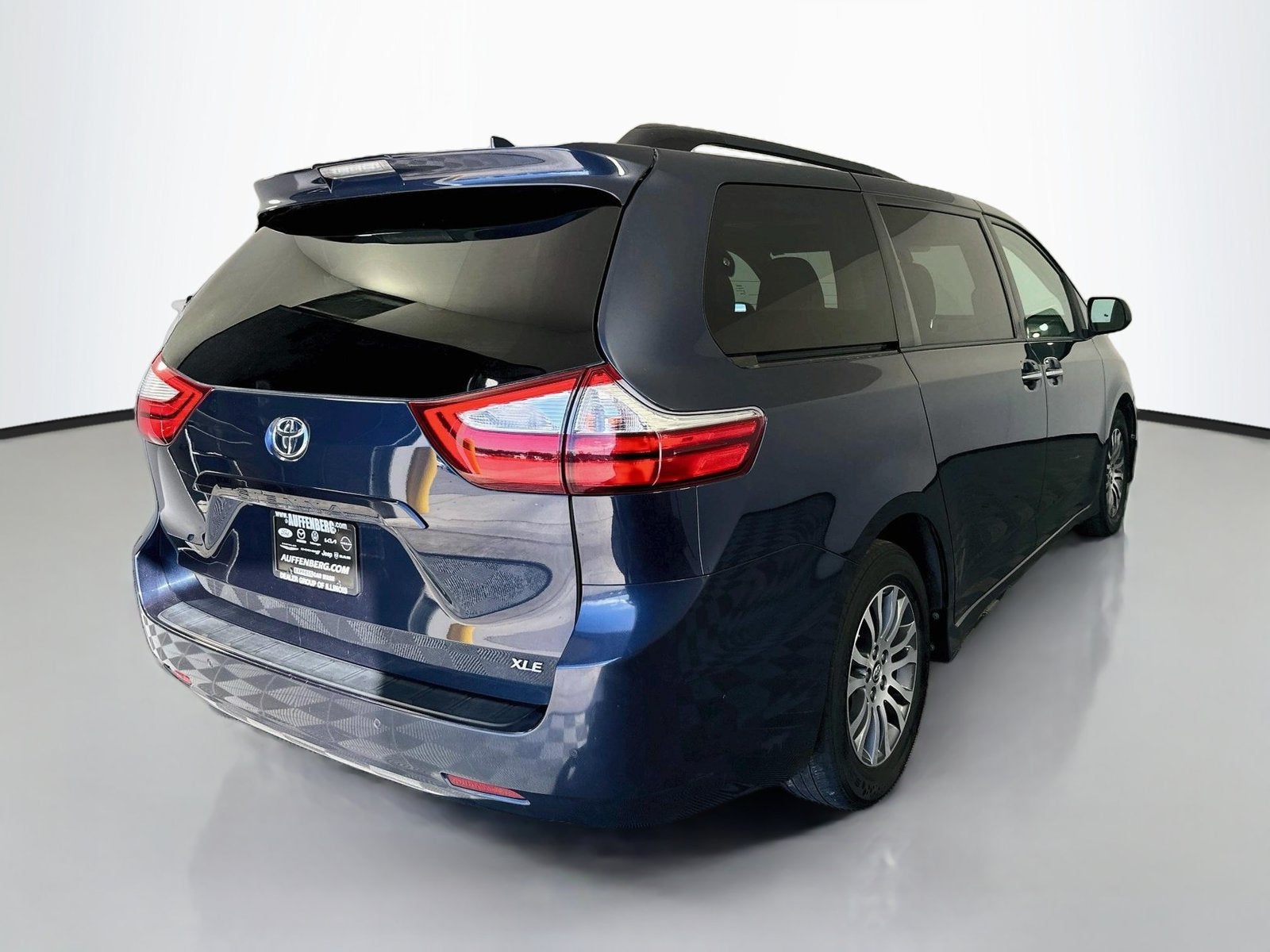 2019 Toyota Sienna L 7 Passenger