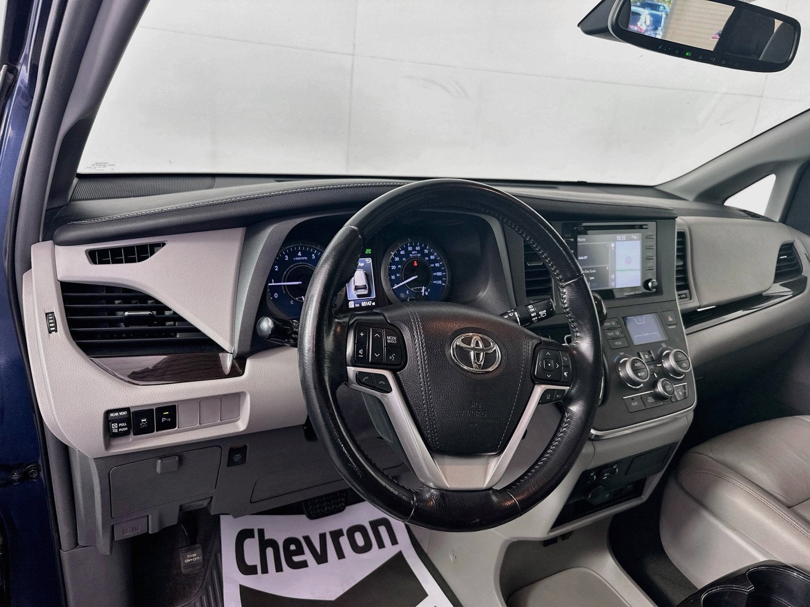 2019 Toyota Sienna L 7 Passenger