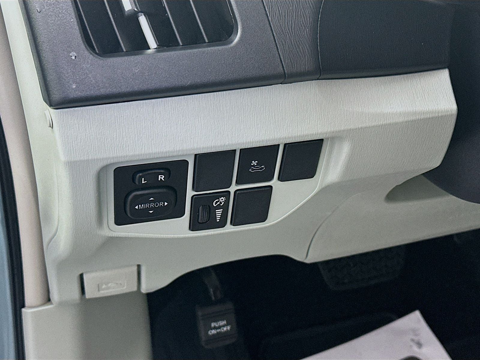 2015 Toyota Prius Three