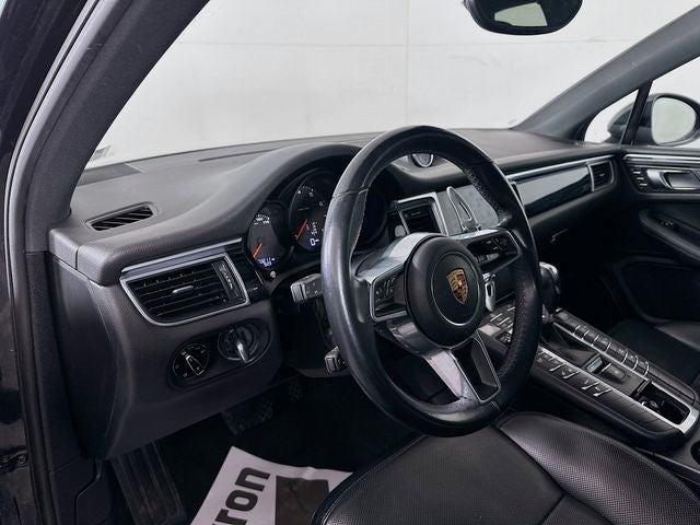 2018 Porsche Macan Base