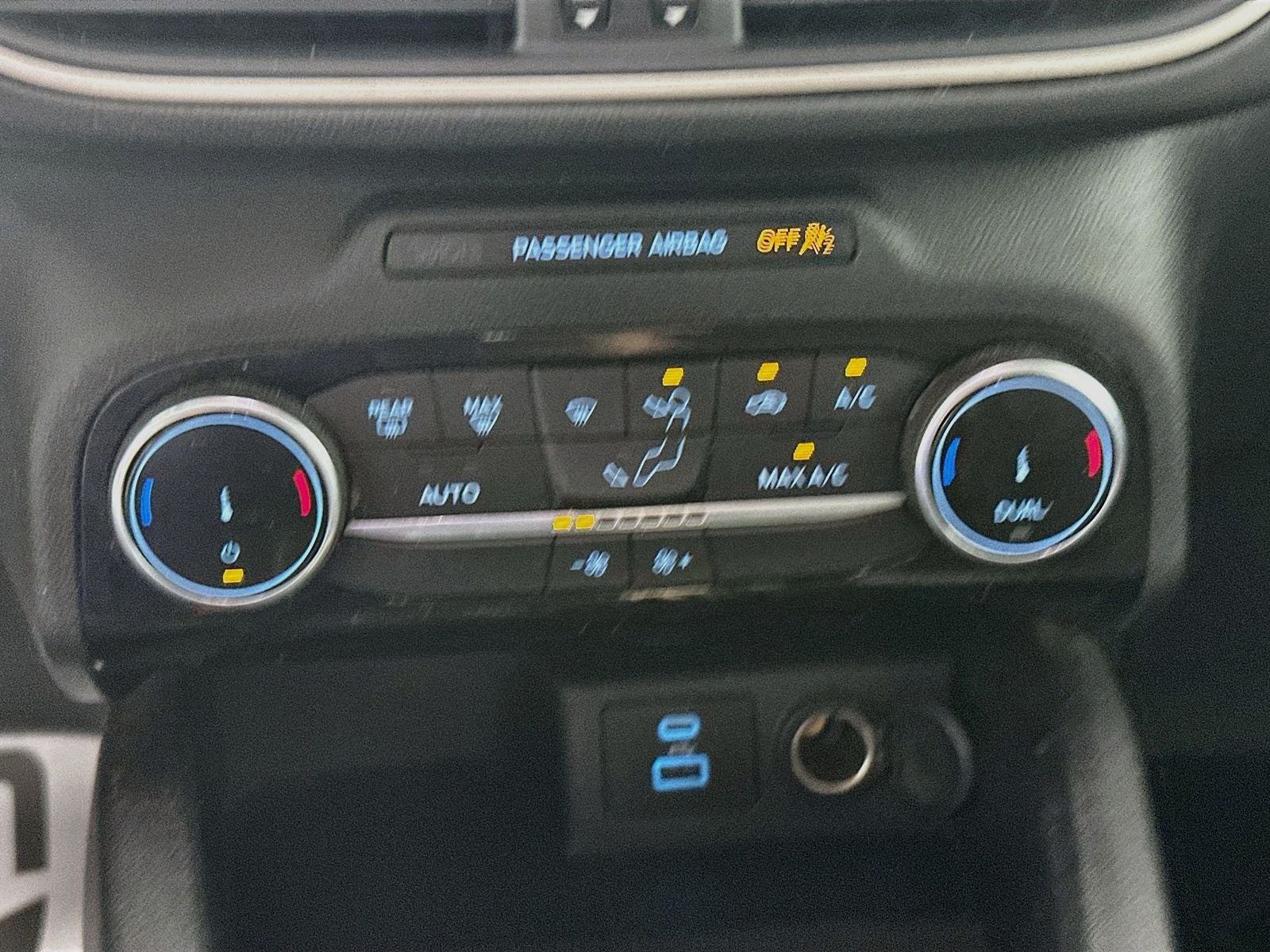 2022 Ford Escape Hybrid SE